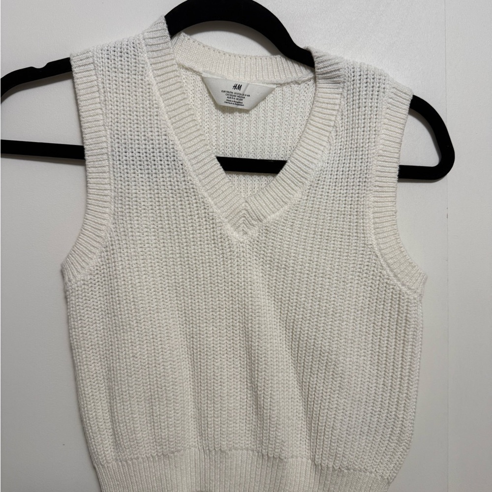 H&M Cream V-Neck Knit Sweater Vest